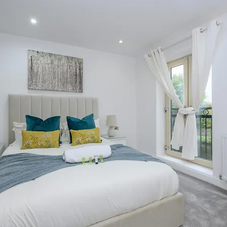 Duplex With Fantastic Canal Views - Pass The Keys לידס