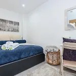 Duplex With Fantastic Canal Views - Pass The Keys Сasa de vacaciones