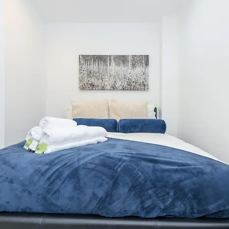 Duplex With Fantastic Canal Views - Pass The Keys *