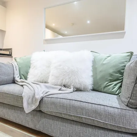 Dom wakacyjny Duplex With Fantastic Canal Views - Pass The Keys Leeds (West Yorkshire)