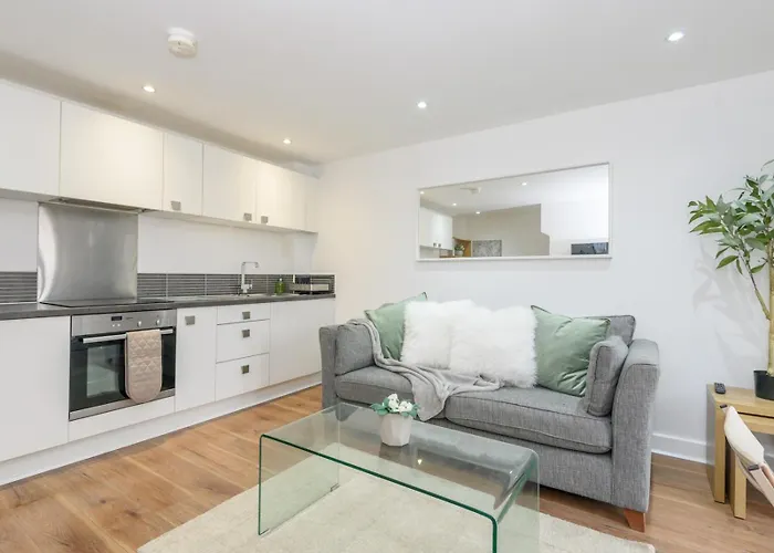 Duplex With Fantastic Canal Views - Pass The Keys Holiday home *