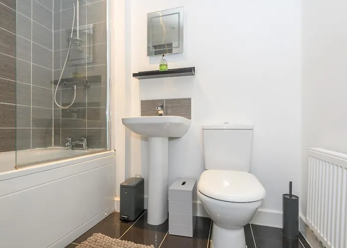 Duplex With Fantastic Canal Views - Pass The Keys Holiday home *