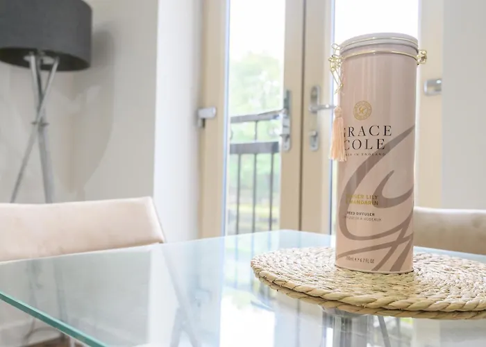 Duplex With Fantastic Canal Views - Pass The Keys Holiday home Leeds (West Yorkshire)