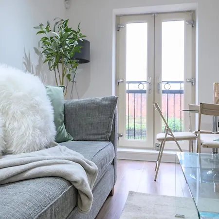 Duplex With Fantastic Canal Views - Pass The Keys * Leeds (West Yorkshire)