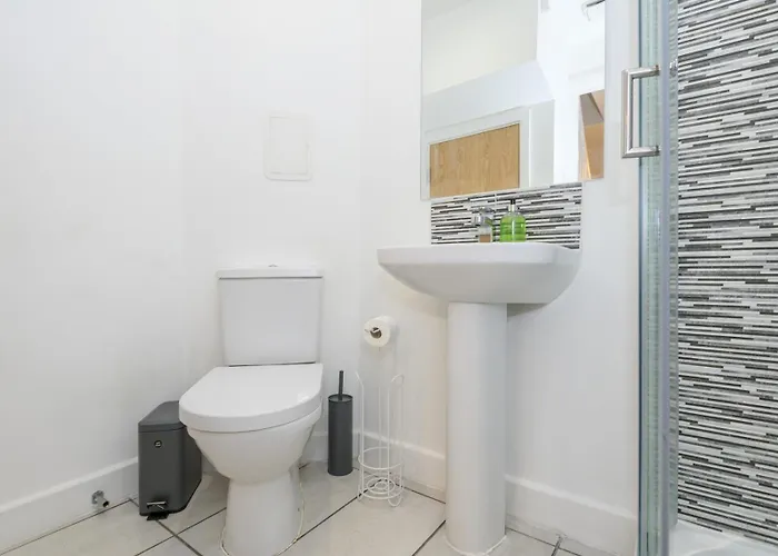 Duplex With Fantastic Canal Views - Pass The Keys * Лідс