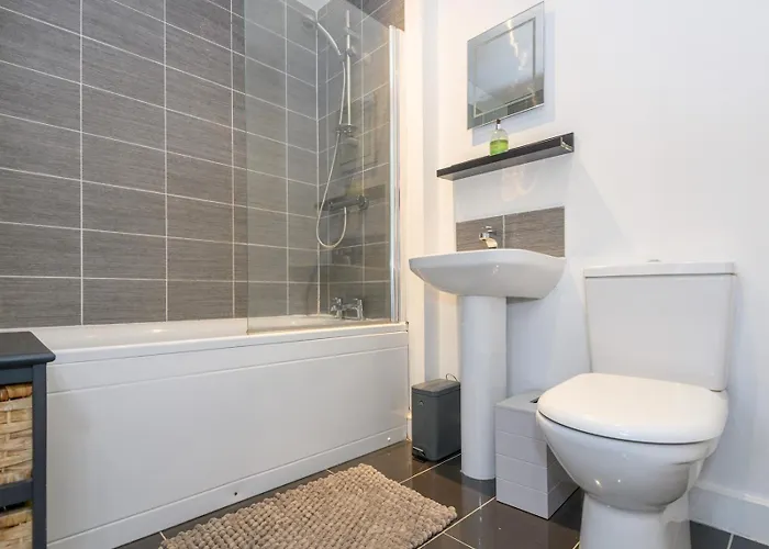 Duplex With Fantastic Canal Views - Pass The Keys Будинок відпочинку *